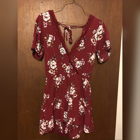 Floral Romper - Picture 1 of 3